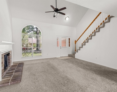 17023 Boyton Lane - Photo Thumbnail 3
