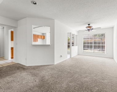 17023 Boyton Lane - Photo Thumbnail 4