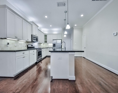 5337 Kansas Street - Photo Thumbnail 9