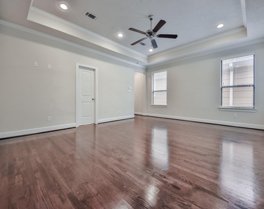 5337 Kansas Street - Photo Thumbnail 19