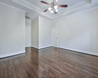 5337 Kansas Street - Photo Thumbnail 28