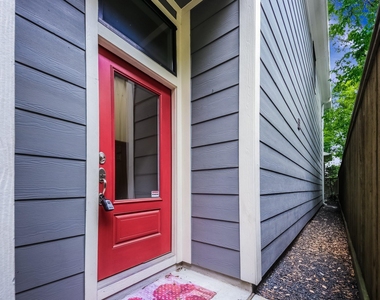 5337 Kansas Street - Photo Thumbnail 3