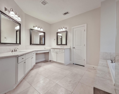5337 Kansas Street - Photo Thumbnail 23