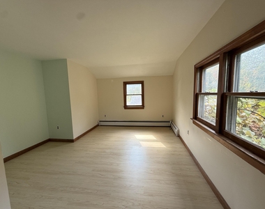 233 South - Photo Thumbnail 18