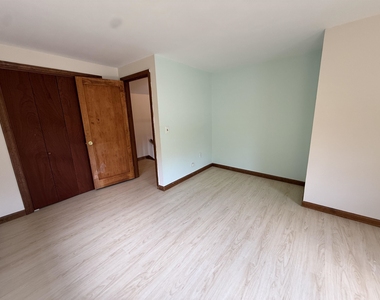233 South - Photo Thumbnail 16