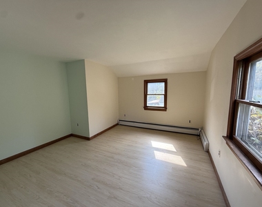 233 South - Photo Thumbnail 15