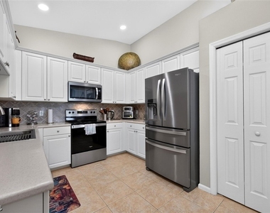 3021 Meandering Way - Photo Thumbnail 14