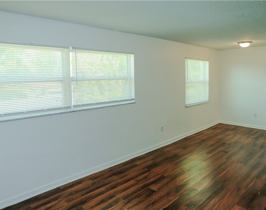 4331 Glenwood - Photo Thumbnail 2