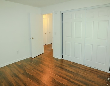 4331 Glenwood - Photo Thumbnail 9