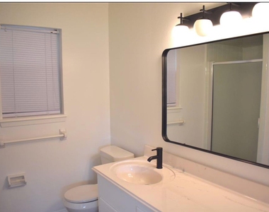 2628 Dupont Street - Photo Thumbnail 15