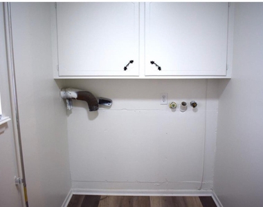 2628 Dupont Street - Photo Thumbnail 21