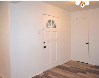 2628 Dupont Street - Photo Thumbnail 2