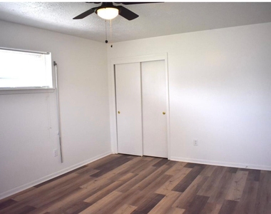 2628 Dupont Street - Photo Thumbnail 18