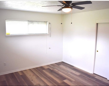 2628 Dupont Street - Photo Thumbnail 20
