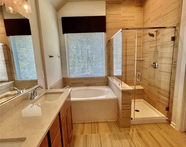 110 Handley Drive - Photo Thumbnail 15
