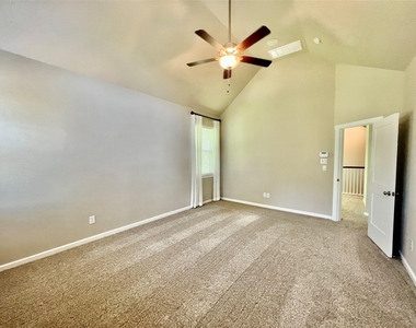 110 Handley Drive - Photo Thumbnail 5