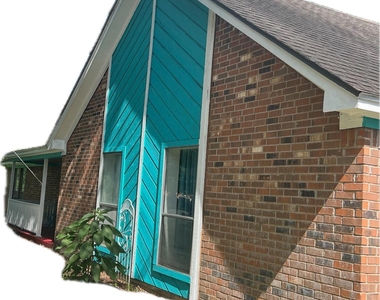 911 Brook Forest Drive - Photo Thumbnail 2