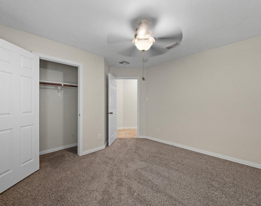 7418 Parkcross Place - Photo Thumbnail 19