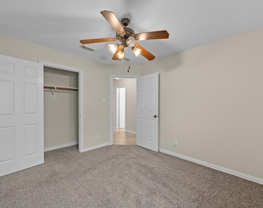 7418 Parkcross Place - Photo Thumbnail 21