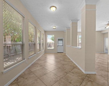 7418 Parkcross Place - Photo Thumbnail 10