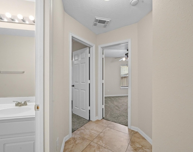 7418 Parkcross Place - Photo Thumbnail 16