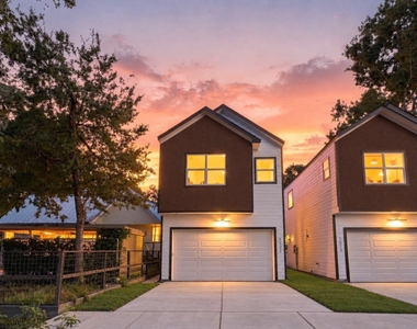 1521 Armada Drive - Photo Thumbnail 2