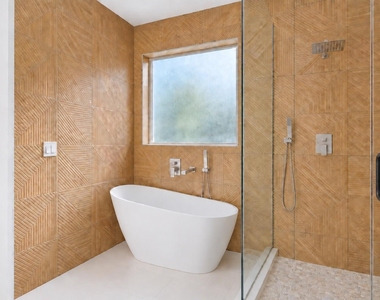 1521 Armada Drive - Photo Thumbnail 10