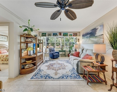 72 7th Street S - Photo Thumbnail 3