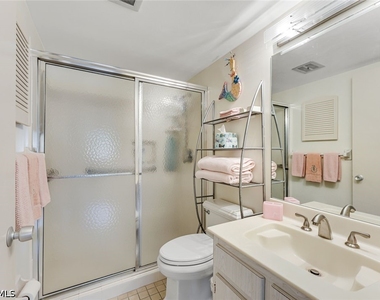 72 7th Street S - Photo Thumbnail 12