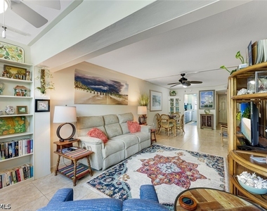 72 7th Street S - Photo Thumbnail 1