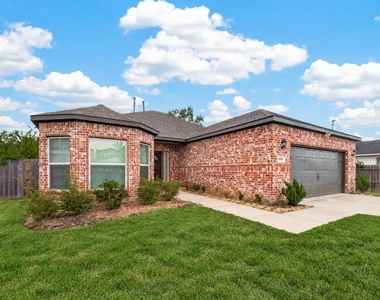 4509 Davenport Street - Photo Thumbnail 1