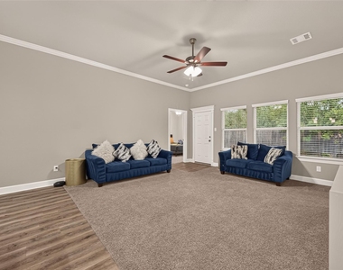 4509 Davenport Street - Photo Thumbnail 5