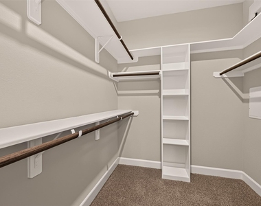 4509 Davenport Street - Photo Thumbnail 35