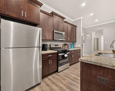 4509 Davenport Street - Photo Thumbnail 15