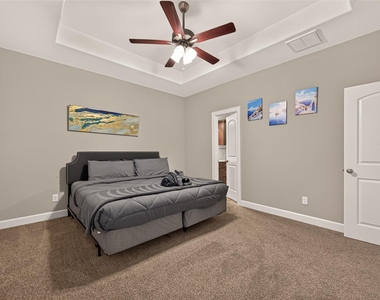 4509 Davenport Street - Photo Thumbnail 31