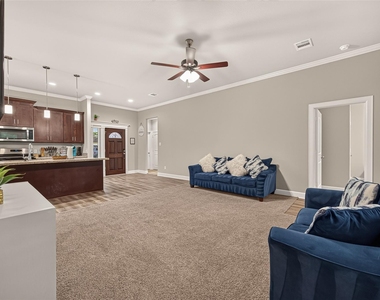 4509 Davenport Street - Photo Thumbnail 6