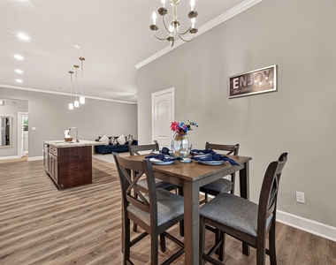 4509 Davenport Street - Photo Thumbnail 8