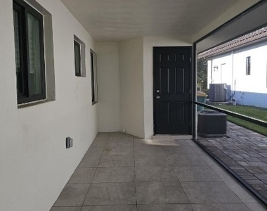 682 108th Avenue N - Photo Thumbnail 8