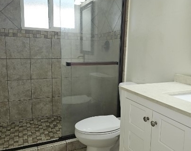 682 108th Avenue N - Photo Thumbnail 5