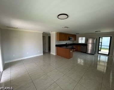 682 108th Avenue N - Photo Thumbnail 2