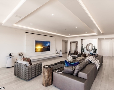 13915 Old Coast Road - Photo Thumbnail 2