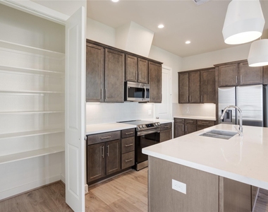 5923 Jasper Jones Way - Photo Thumbnail 2