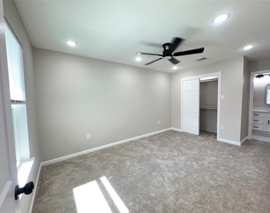 10629 Fairfax Street - Photo Thumbnail 9