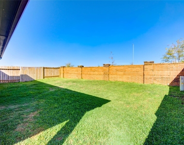 1106 Isola Bella Drive - Photo Thumbnail 18