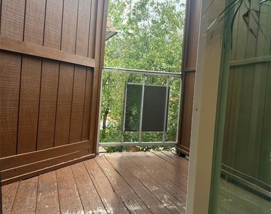 1111 River - Photo Thumbnail 6