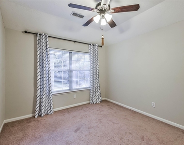 109 N Acacia Park Circle - Photo Thumbnail 32