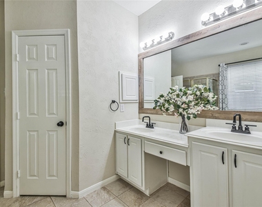 109 N Acacia Park Circle - Photo Thumbnail 26