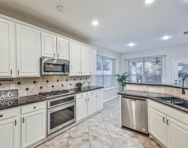 109 N Acacia Park Circle - Photo Thumbnail 14