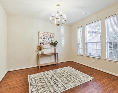 109 N Acacia Park Circle - Photo Thumbnail 4