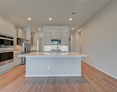 28507 Hazel Trail - Photo Thumbnail 6